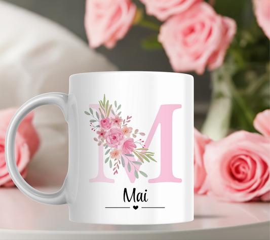 Taza floral con Inicial + nombre